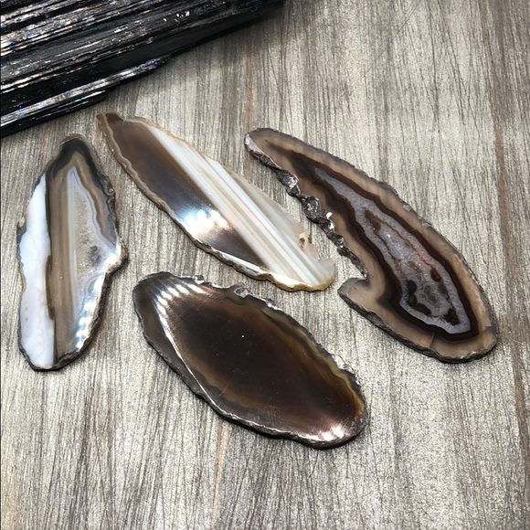 Set 4 mini natural agate crystal slices - Picture 3 of 9